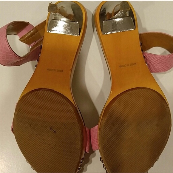 Dollhouse ankle strap studded pumps are a size 10. - Picture 10 of 11